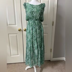 Le Ragazze Silk Floral Dress, elastic, flutter sleeves, lined, size Large